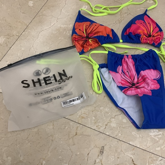 ⚡️⚡️⚡️Sale⚡️⚡️⚡️Bathing suit 2 piece Sz: M⚡️⚡️⚡️ - Picture 3 of 3